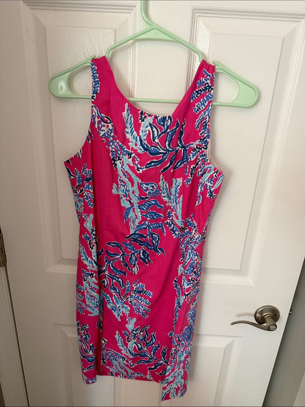 Lilly Pulitzer Cathy Shift Dress
Worn once and dry cleaned